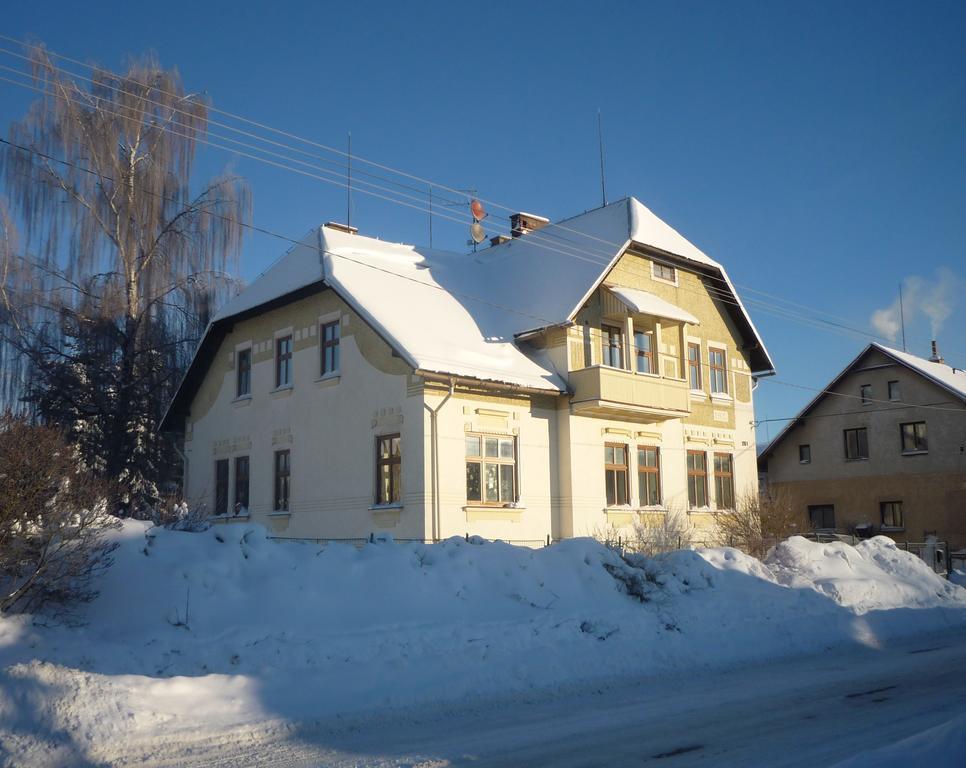 Mlade Buky 261 Apartment Bagian luar foto