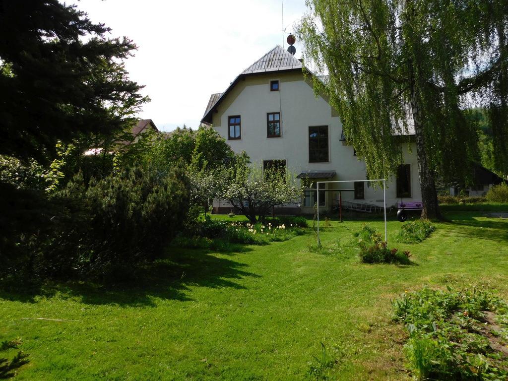 Mlade Buky 261 Apartment Bagian luar foto
